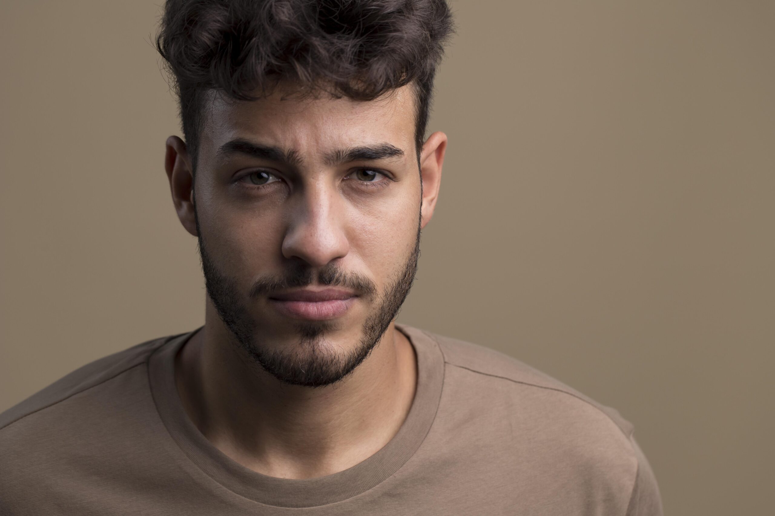 portrait-handsome-serious-man portrait-handsome-serious-man